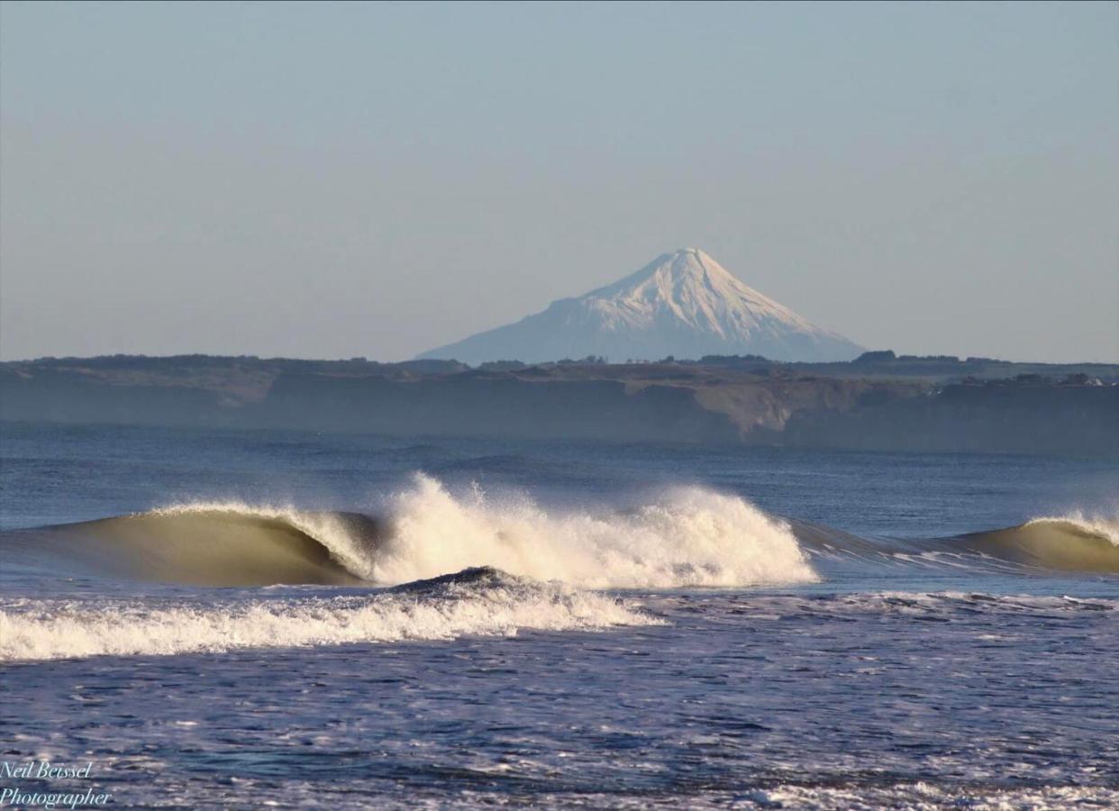 Le Riva Bed And Breakfast By The Beach Whanganui Eksteriør billede