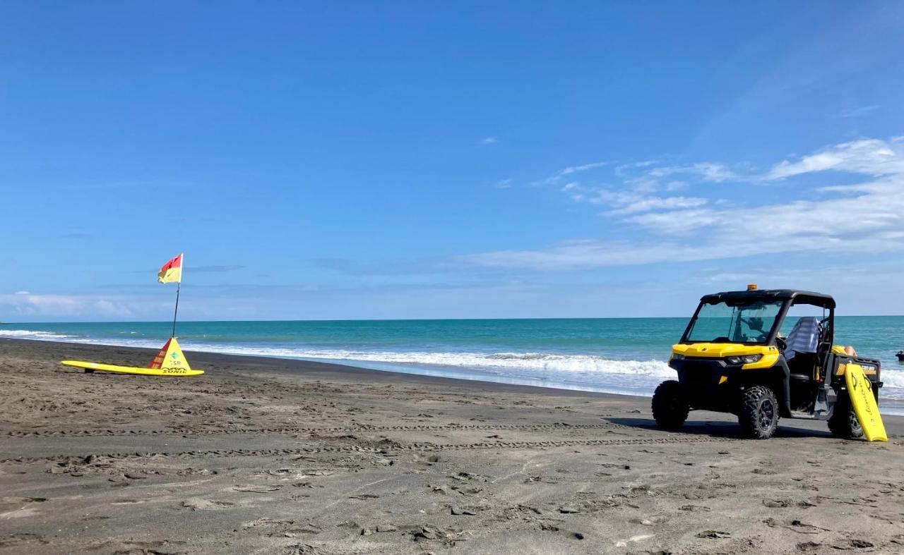 Le Riva Bed And Breakfast By The Beach Whanganui Eksteriør billede