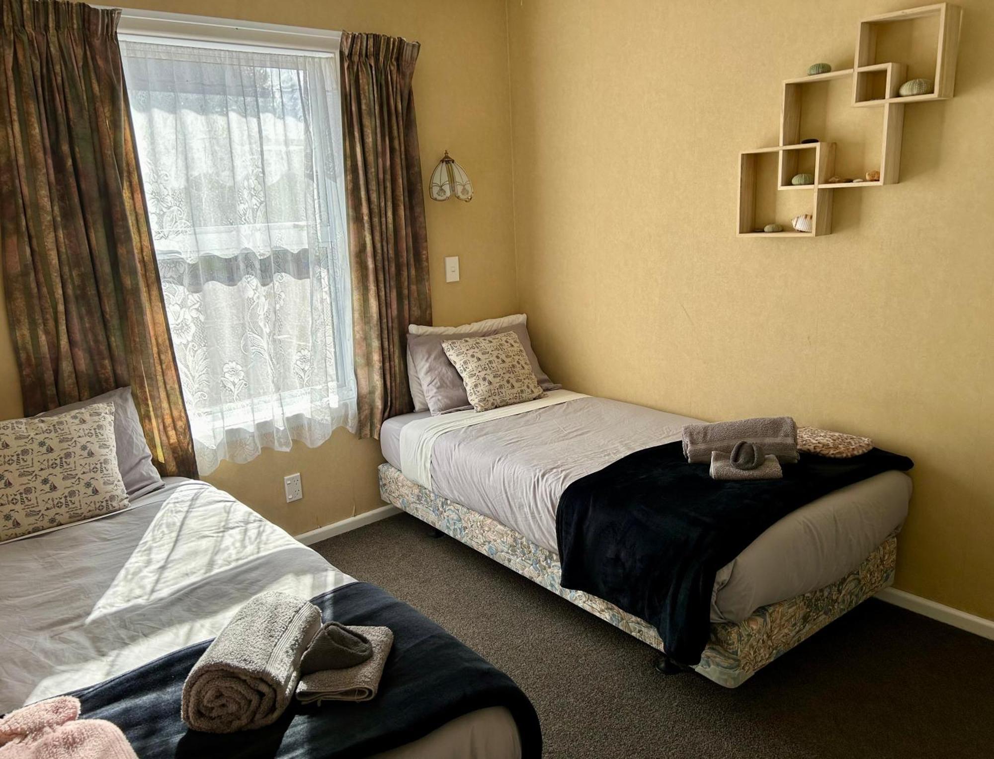 Le Riva Bed And Breakfast By The Beach Whanganui Eksteriør billede